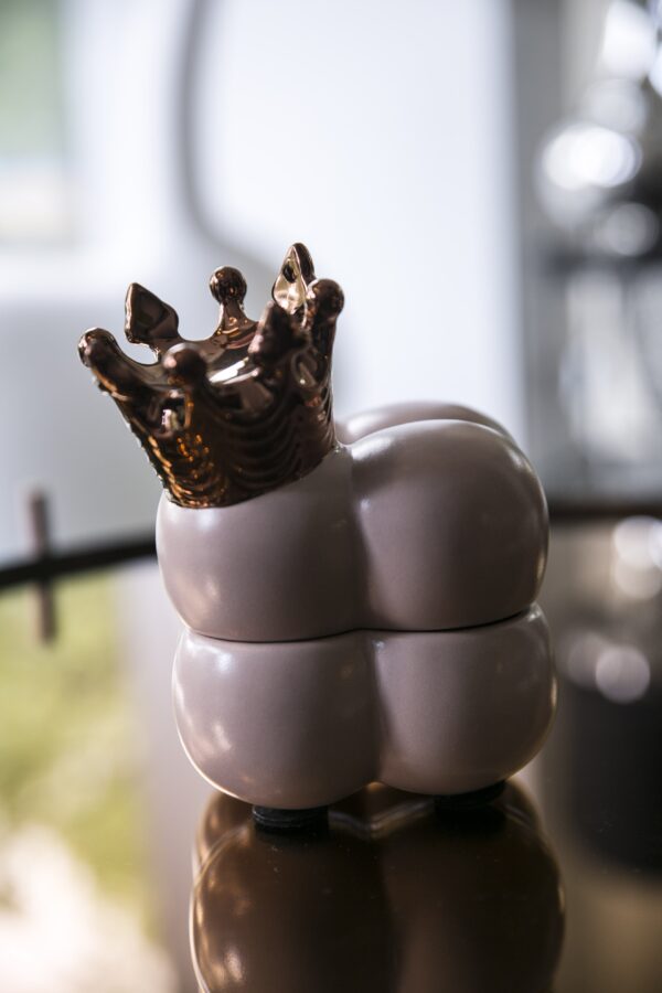 QUEEN JEWELRY BOX