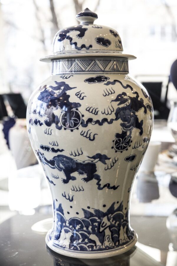 FOO DOGS JAR
