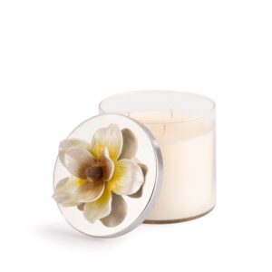 Свещ Magnolia