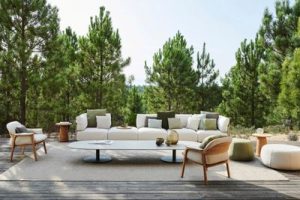 Луксозни градински мебели 3 - бял диван