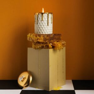 Свещ Beehive