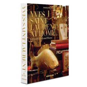 Книга Yves Saint Laurent at Home
