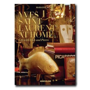 Книга Yves Saint Laurent at Home